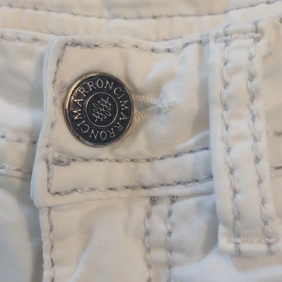 Women’s Skinny Jeans in White with Gray Contrast Stitching - Picture 5 of 7